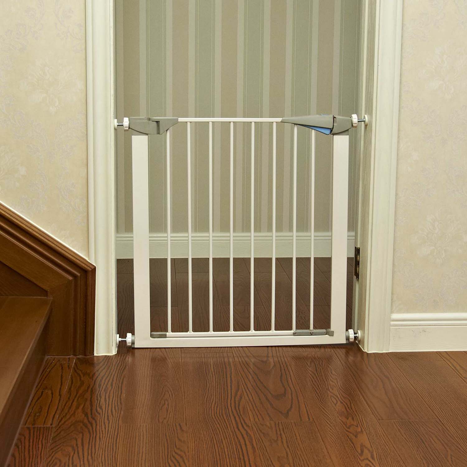 69cm best sale baby gate